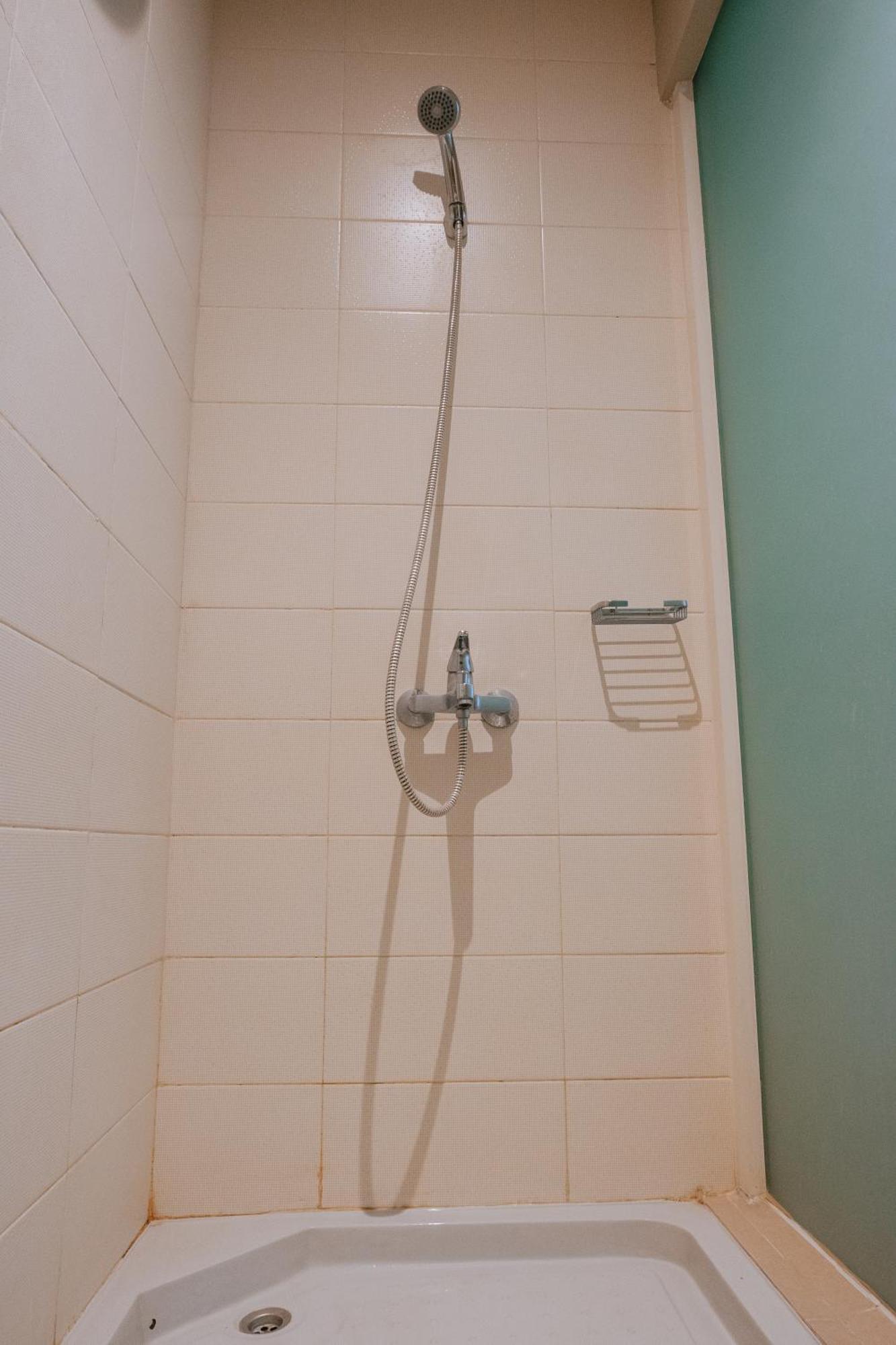 Skysuites Residence スラバヤ エクステリア 写真