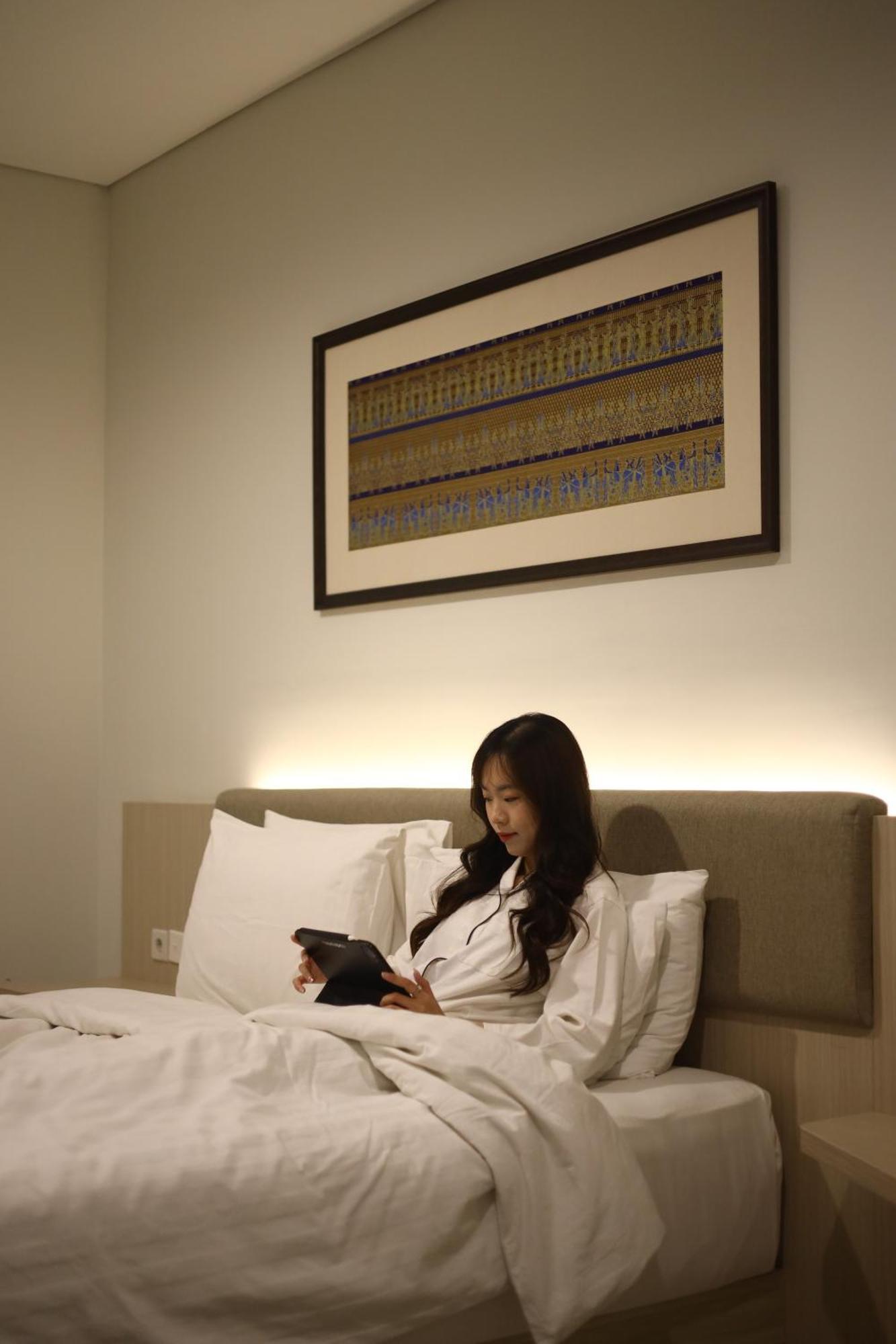 Skysuites Residence スラバヤ エクステリア 写真