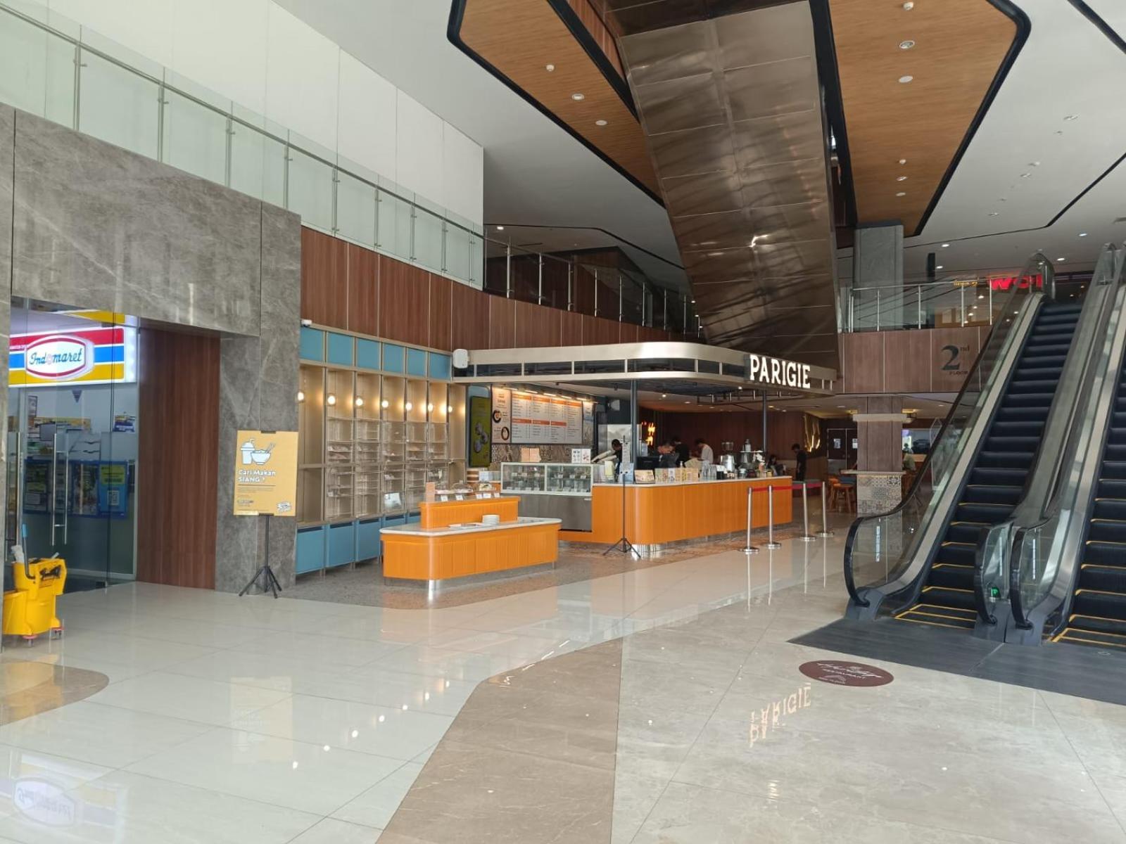Skysuites Residence スラバヤ エクステリア 写真