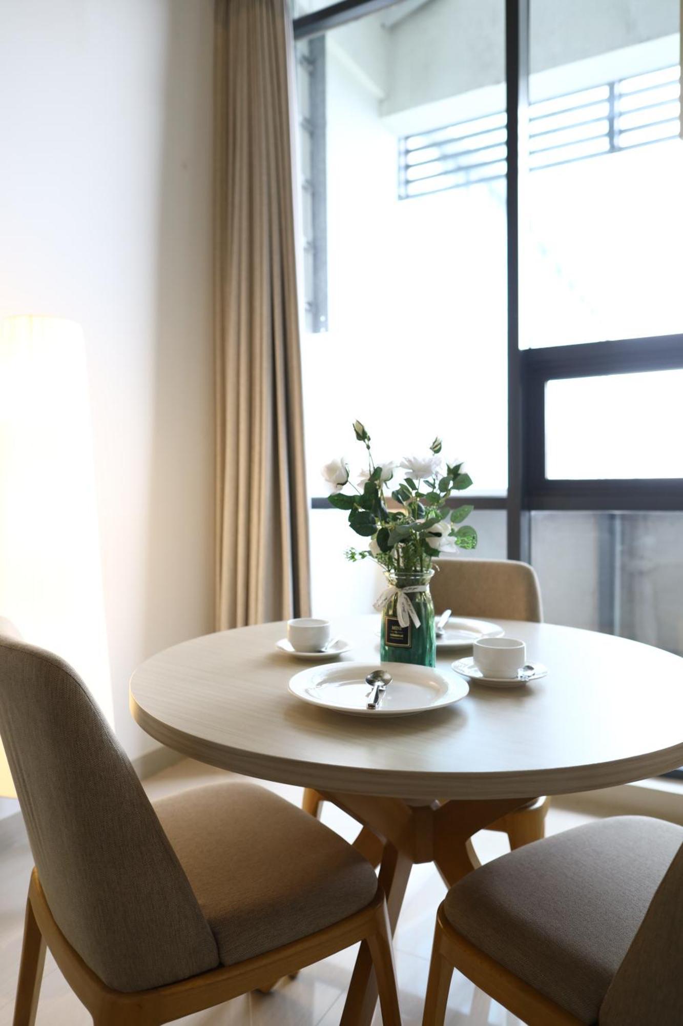 Skysuites Residence スラバヤ エクステリア 写真